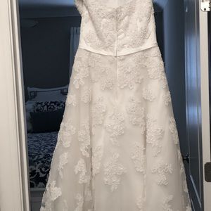 trainless wedding dresses